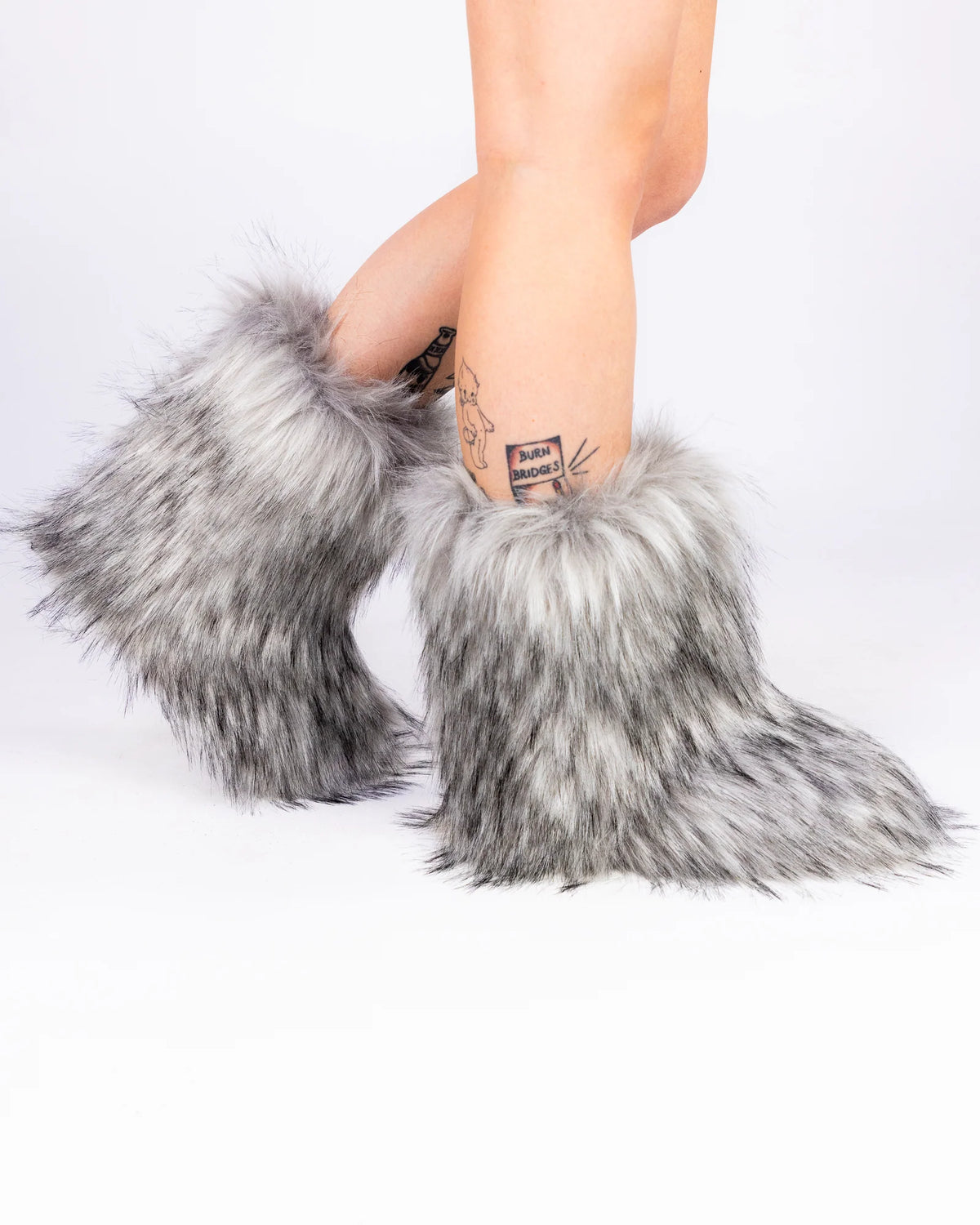 Women's Gray Boots With The Fur