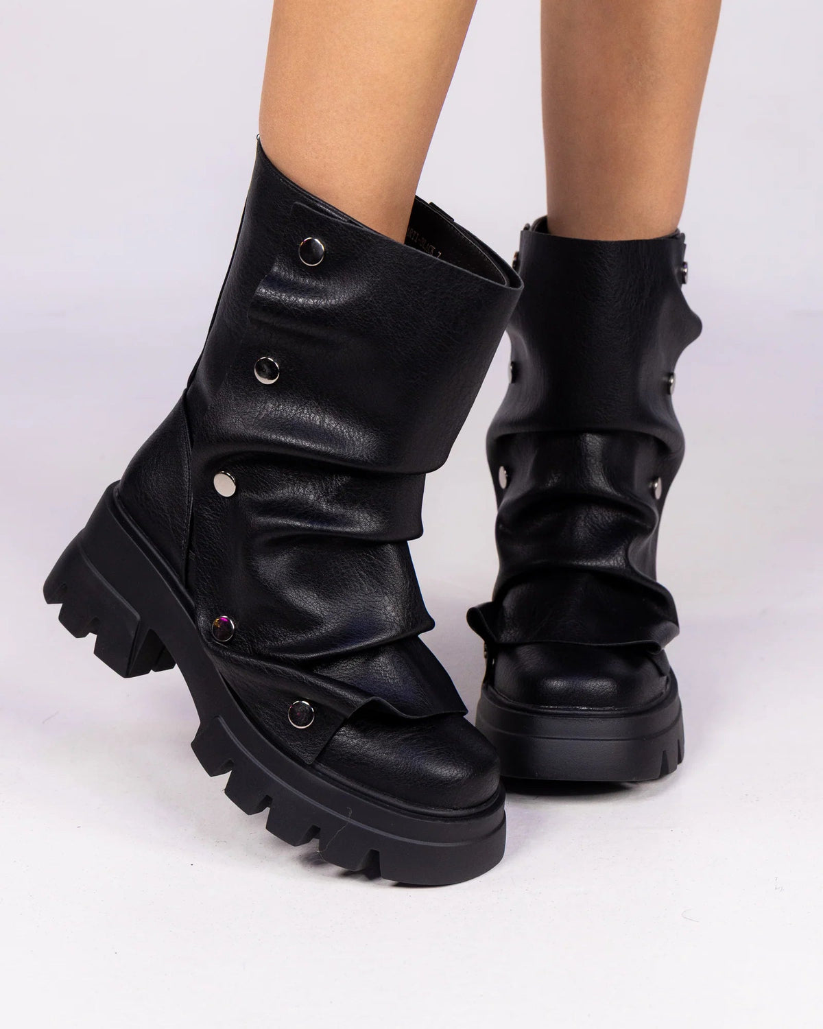 Black Trek Women's Slouch Combat Boots - InstaWOW Shop