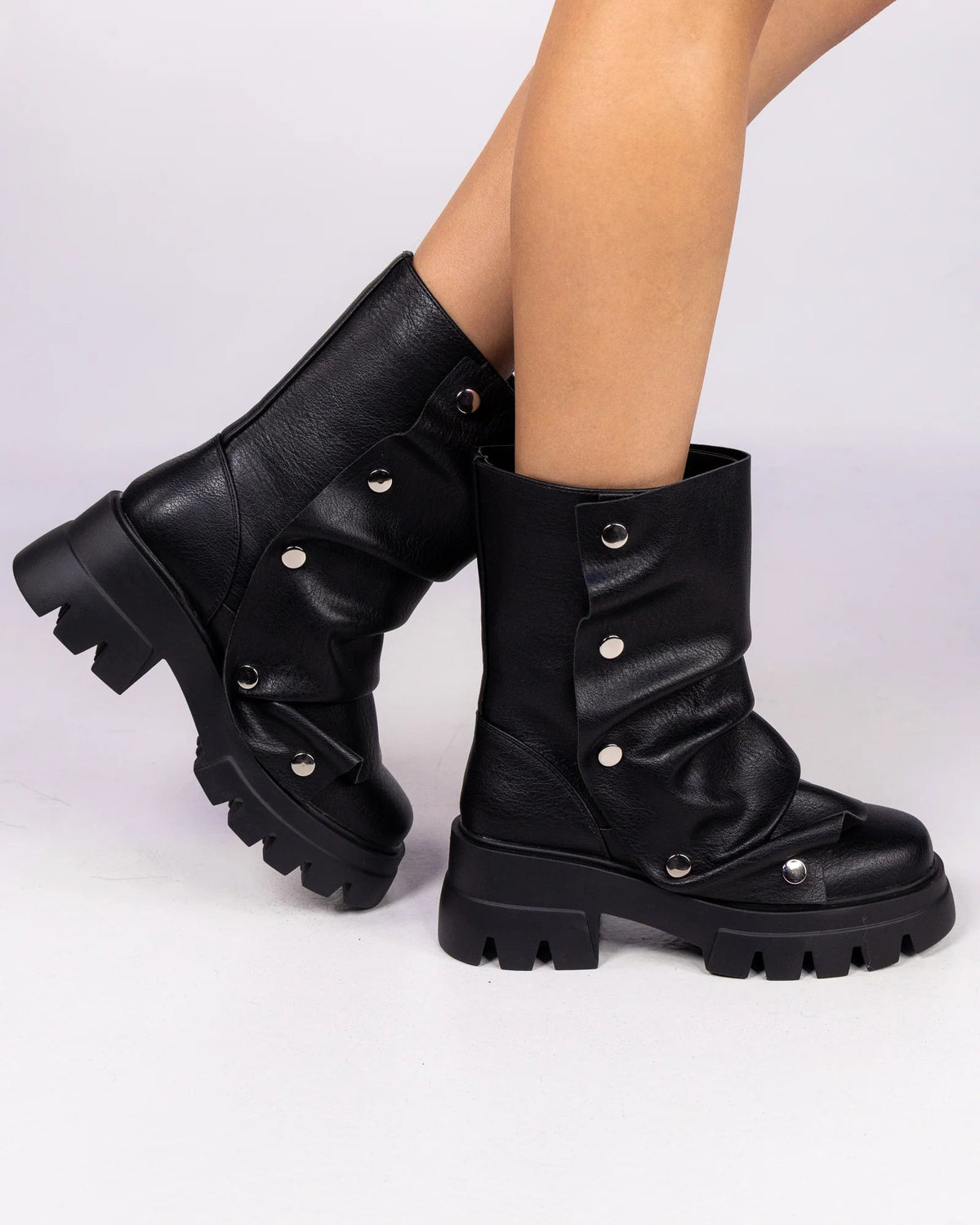 Black Trek Women's Slouch Combat Boots - InstaWOW Shop