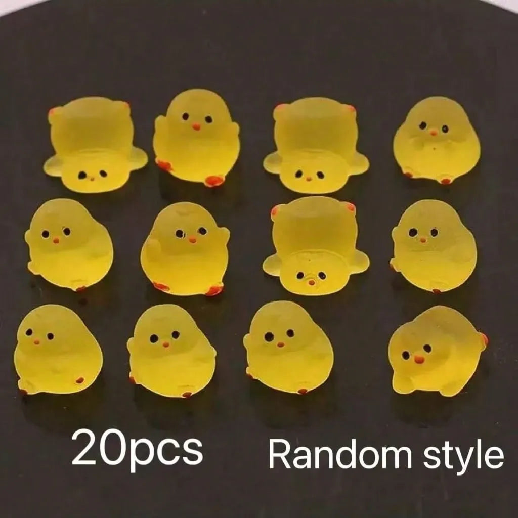 Mini Glow-in-the-Dark Chicks (5pcs)