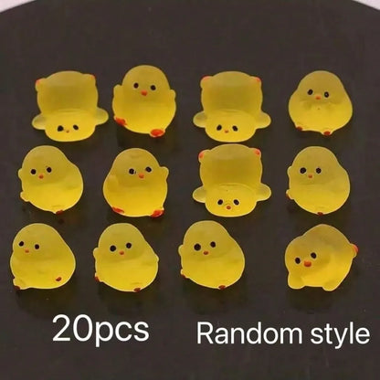 Mini Glow-in-the-Dark Chicks (5pcs)