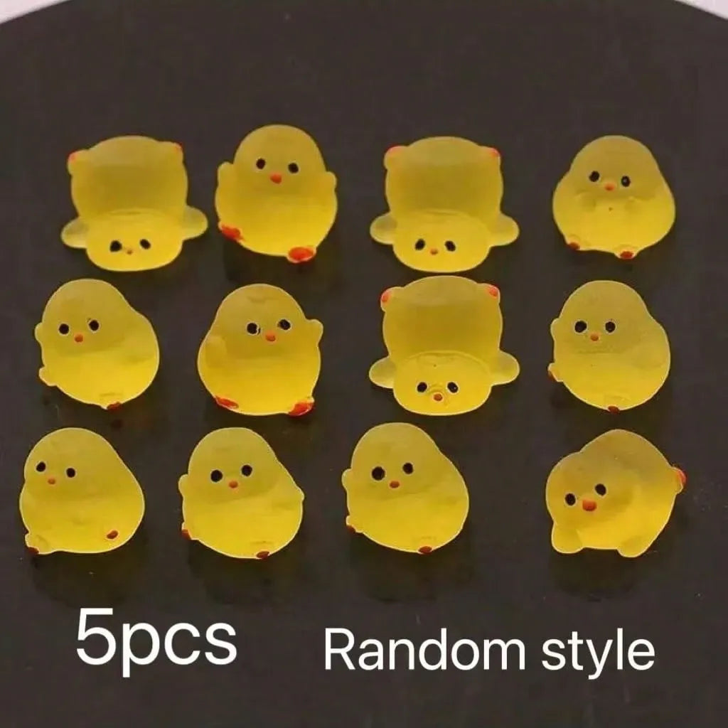 Mini Glow-in-the-Dark Chicks (5pcs)