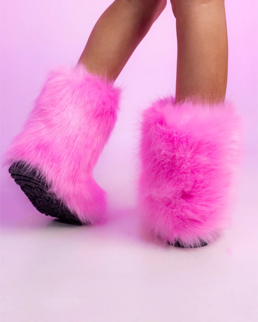 Women's Baby Pink Boots With The Fur - InstaWOW Shop