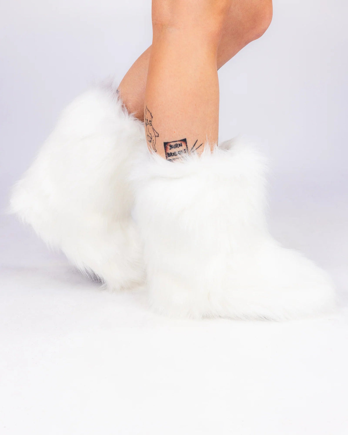 Women's White Boots With The Fur - InstaWOW Shop
